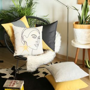 18" X 18" Yellow And White Houndstooth Zippered Handmade Polyester Throw Pillow Cover