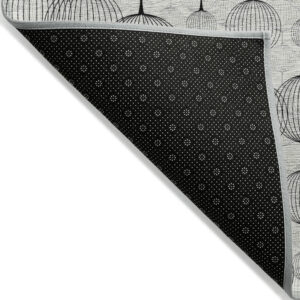 5' X 8' White Gray And Silver Geometric Washable Indoor Outdoor Area Rug
