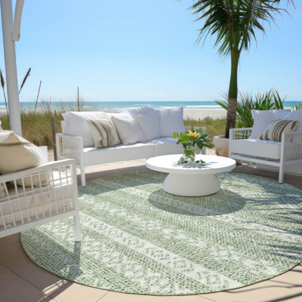 8' Artichoke Green And Green Round Southwestern Washable Indoor Outdoor Area Rug